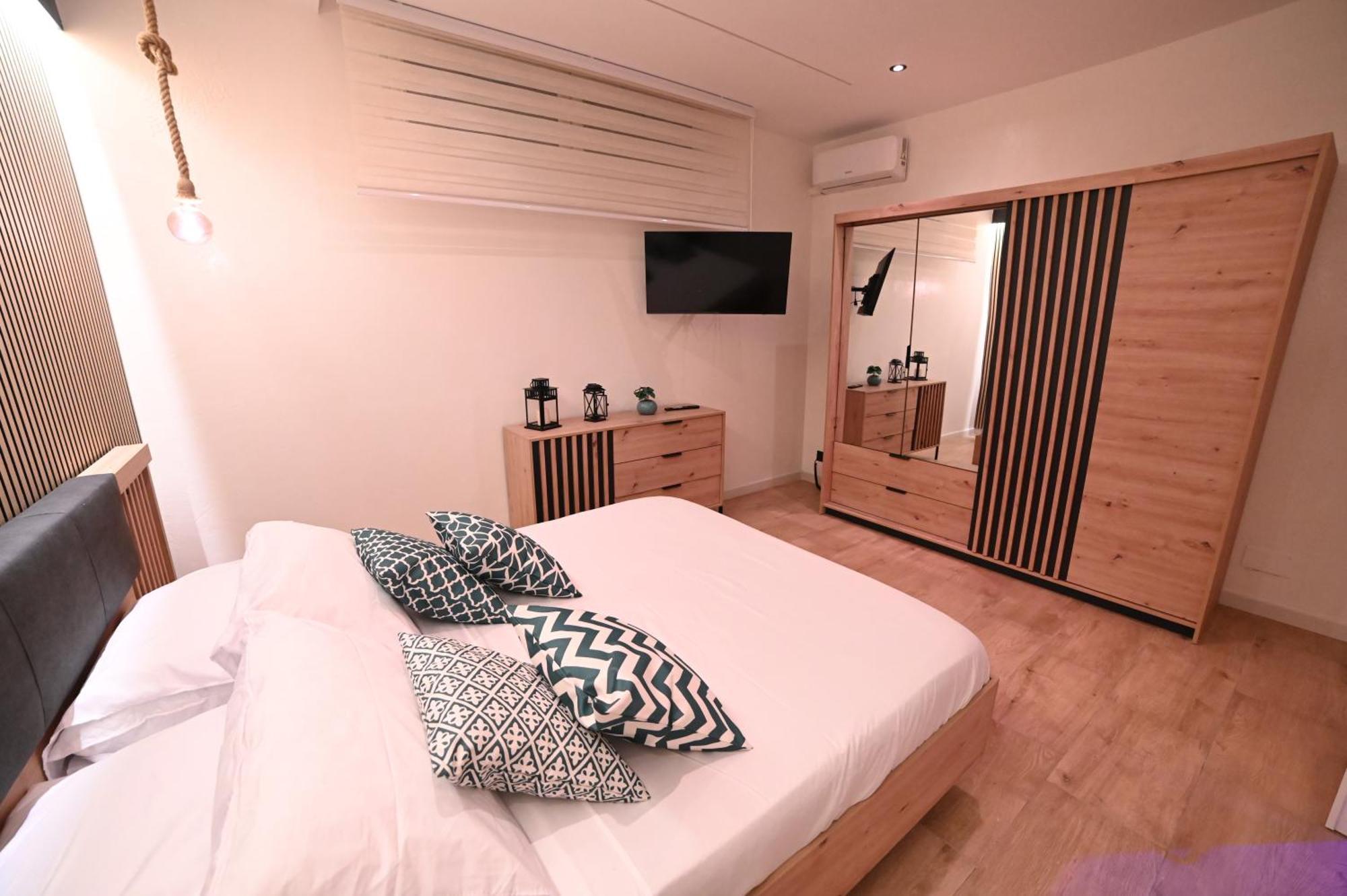 شقة Duca Degli Abruzzi Modern House Luxury Relax برينديسي المظهر الخارجي الصورة